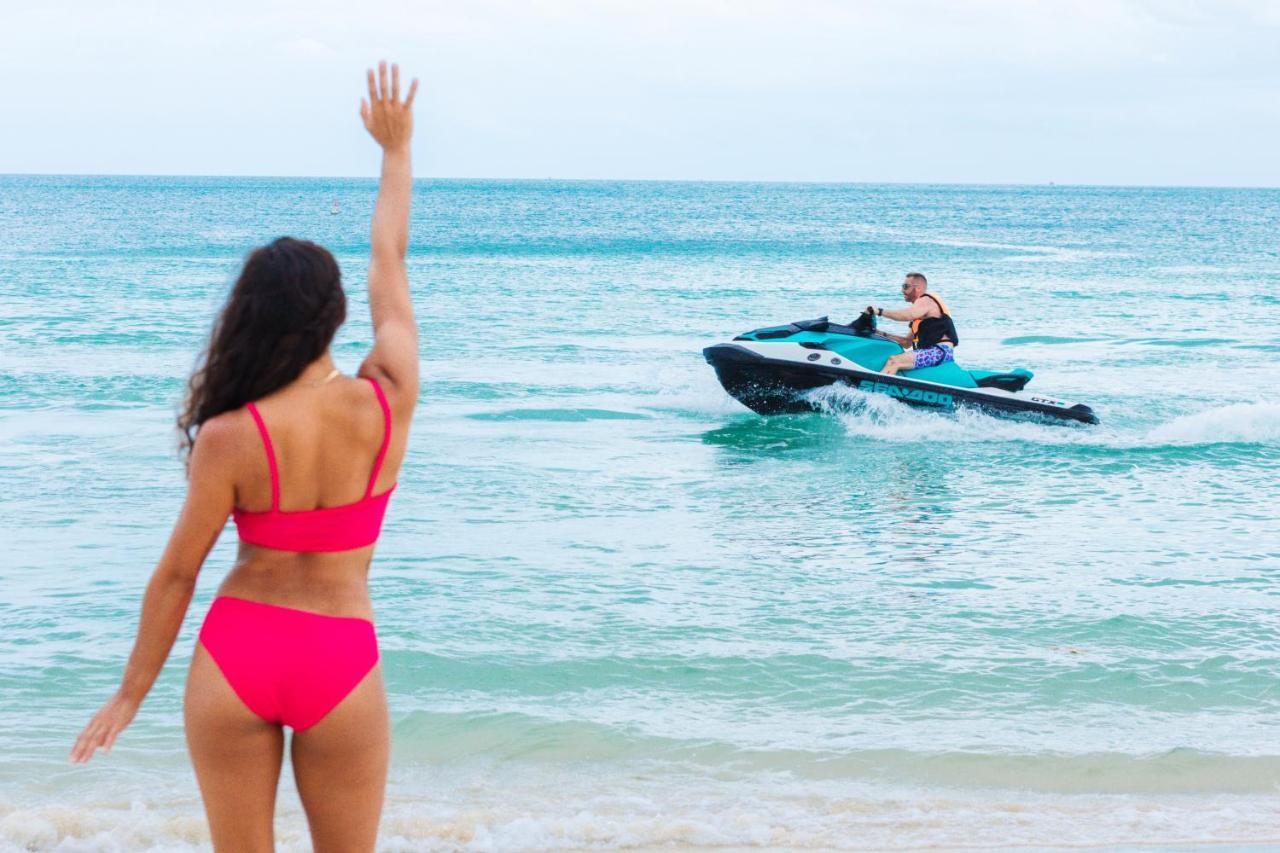Avani Chaweng Samui Hotel & Beach Club - Adults Only Экстерьер фото Jet Skis are popular in the Bahamas